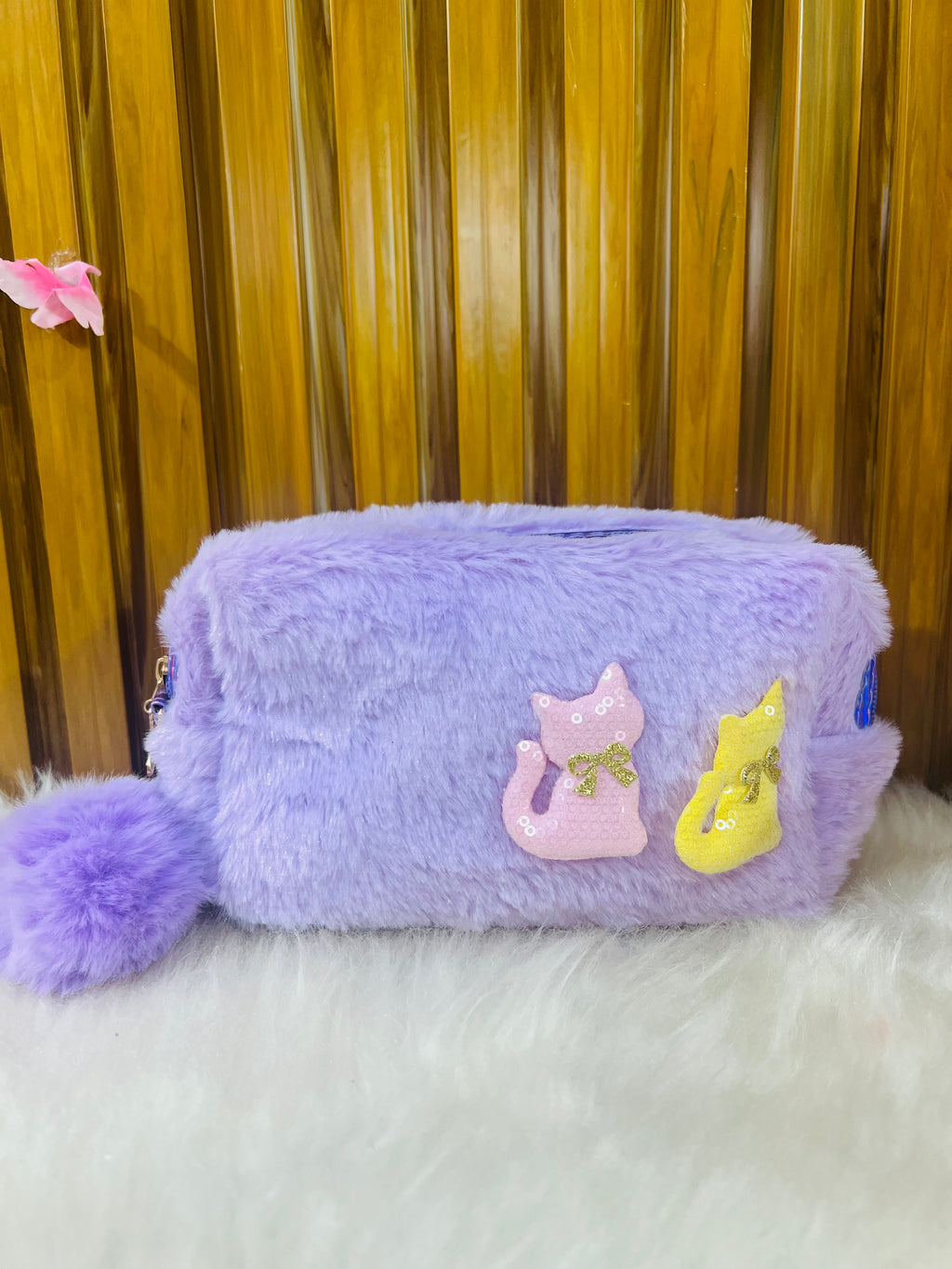 Estojo Escolar Pelúcia Rosa com Coração