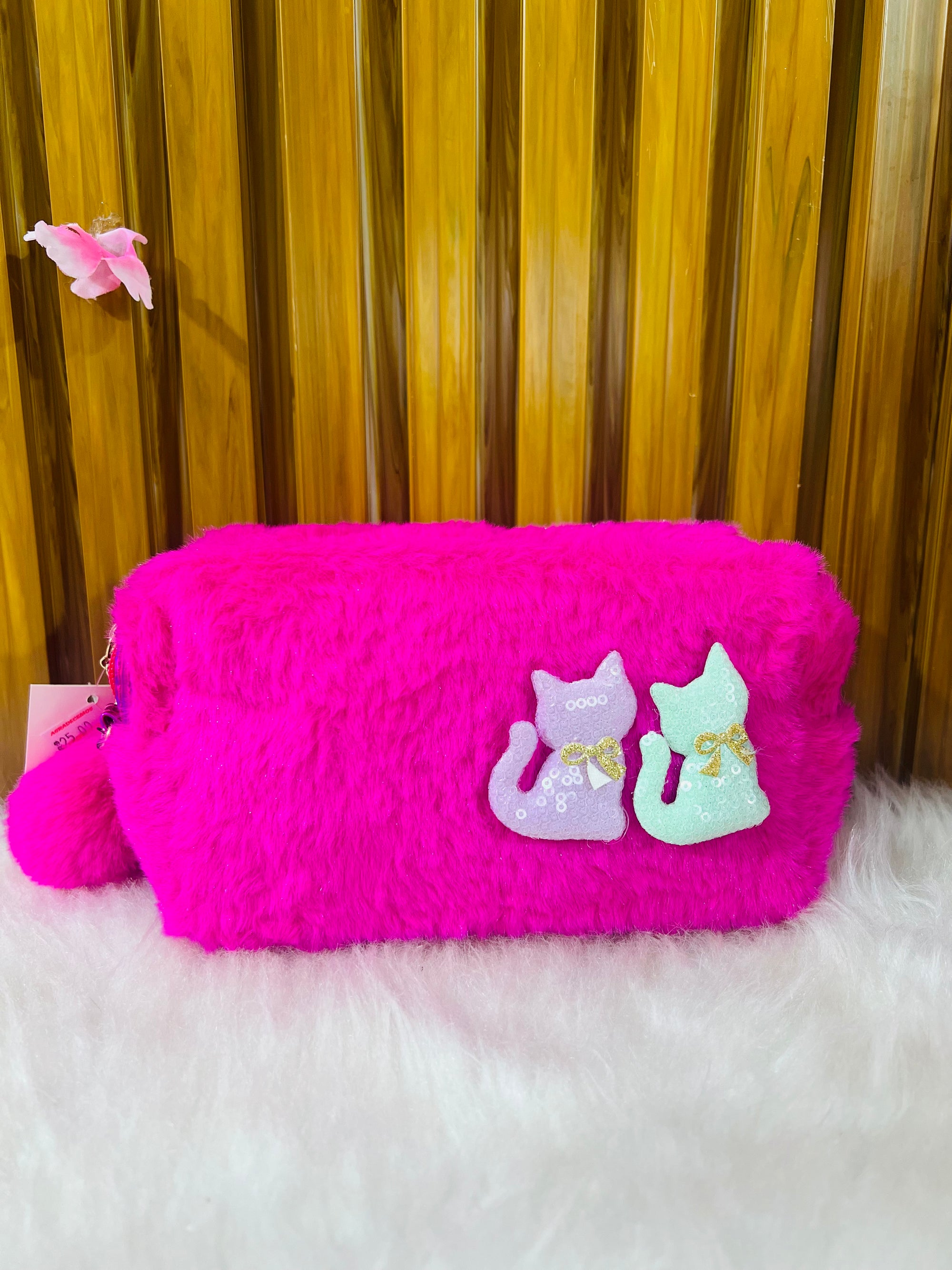 Estojo Escolar Pelúcia Rosa com Coração