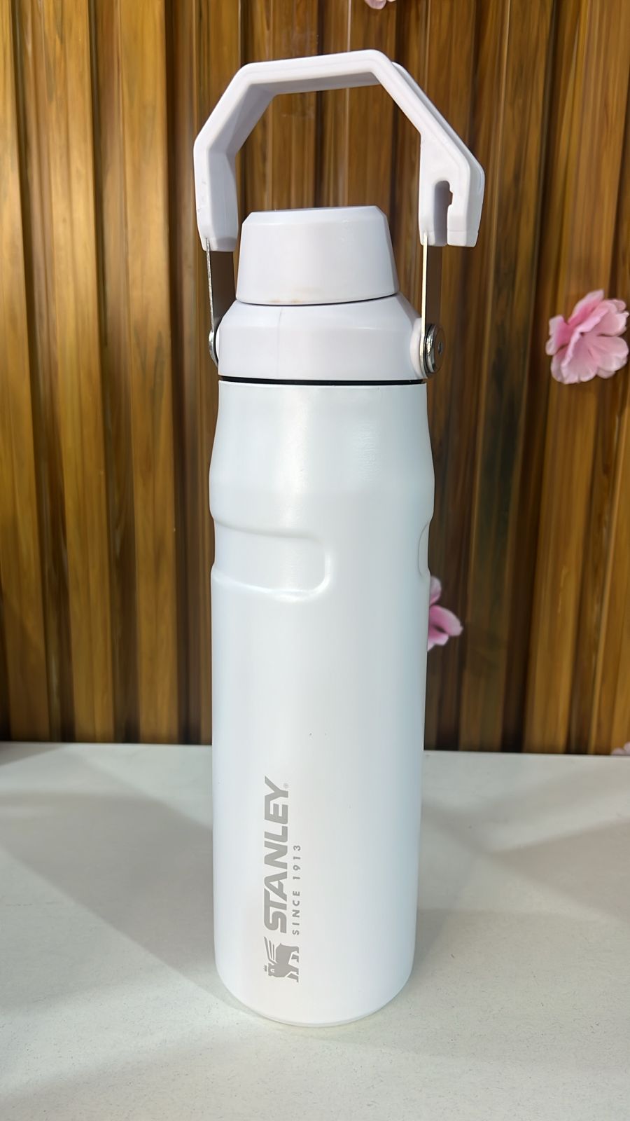 Garrafa Stanley Branca – 1L