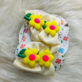 🎀 Kit Laços Infantis com Flores