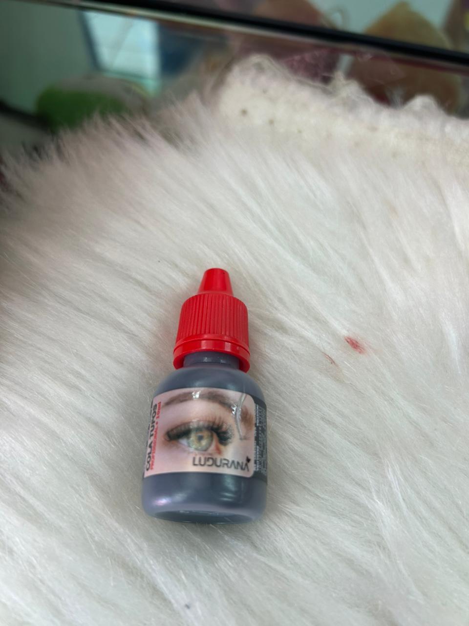 Cola para Cílios Luxurana Profissional – Fixação Forte 7g 💫